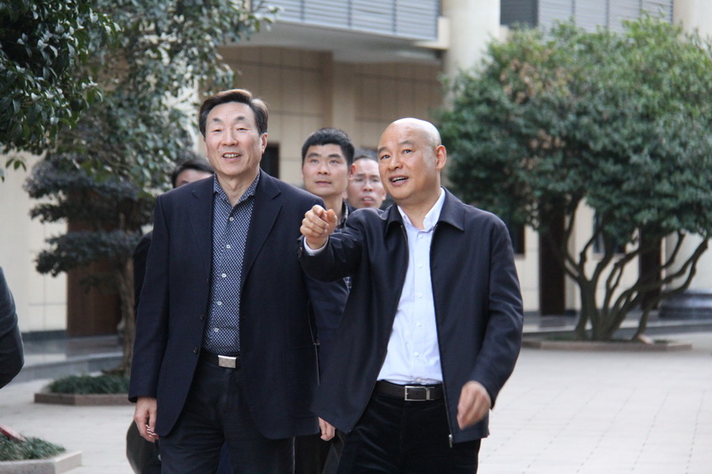 市政协主席陈长兴一行莅临公司指导事情-佰福国际药业